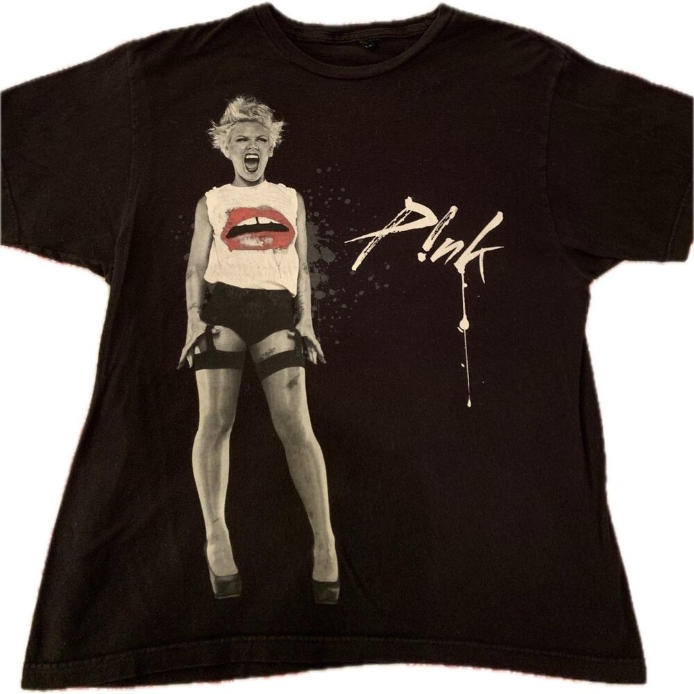 Gently used Pink The truth about love tour 2013 shirt